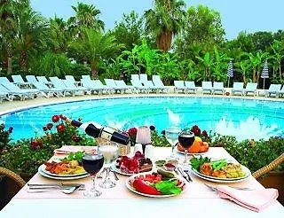 Queens Park Hotel 5*
